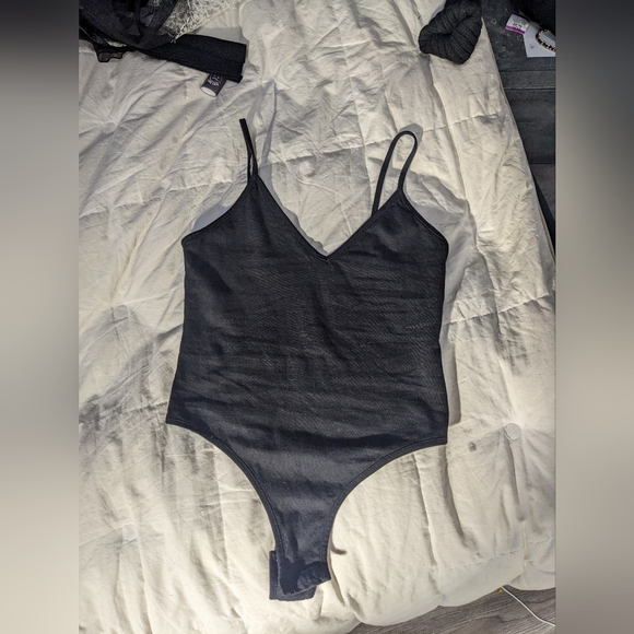 Zaful black bodysuit - Picture 2 of 4